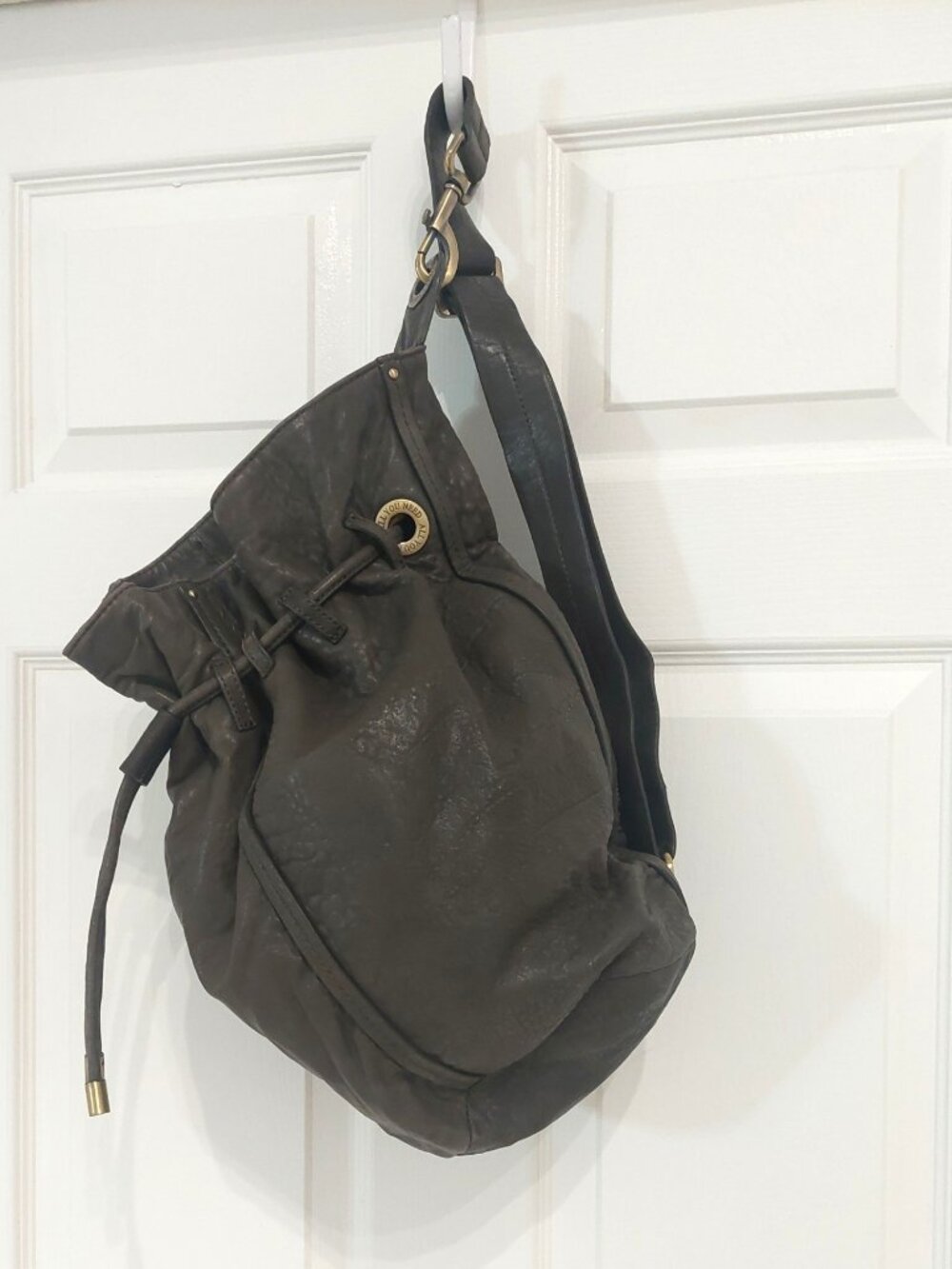 All You Need Comes With Me Genuine Leather Crossbody Shoulder Bag Gray Large - Picture 2 of 8